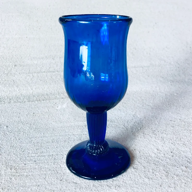 cobalt blue (pot colour)