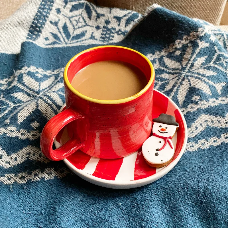 Anti-scald ceramic mug-Red Vigo mug with striped snacking plate.